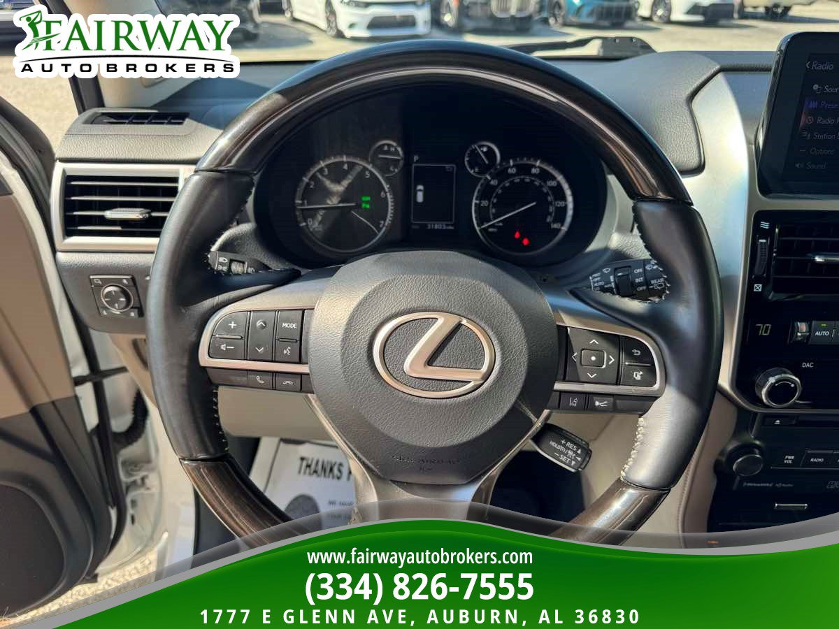 Used 2023 Lexus GX 460 Premium w/ Accessory Package AWD/4WD image 18