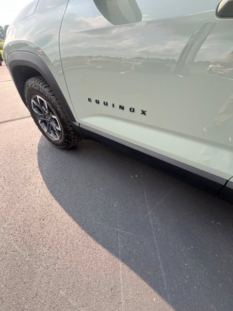 Used 2026 Chevrolet Equinox ACTIV w/ Safety and Technology Package AWD/4WD image 9