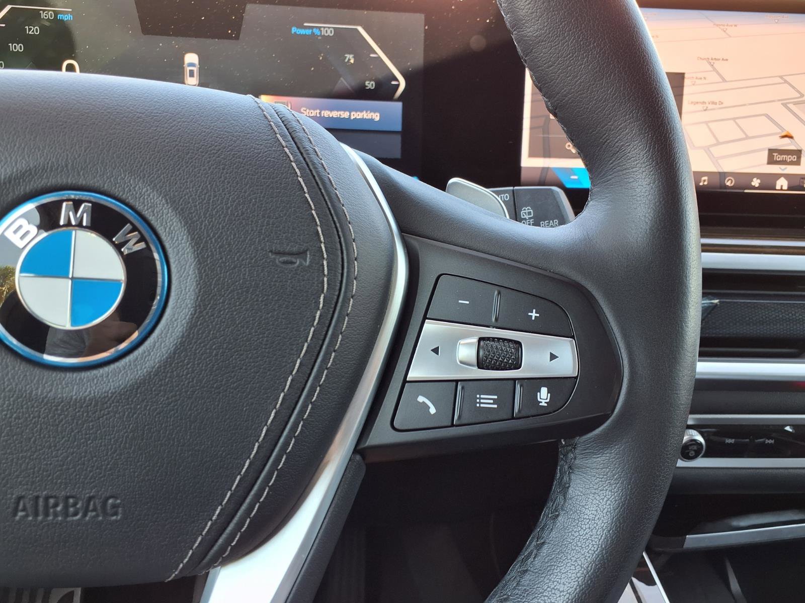 Used 2025 BMW X5 xDrive50e AWD/4WD image 28