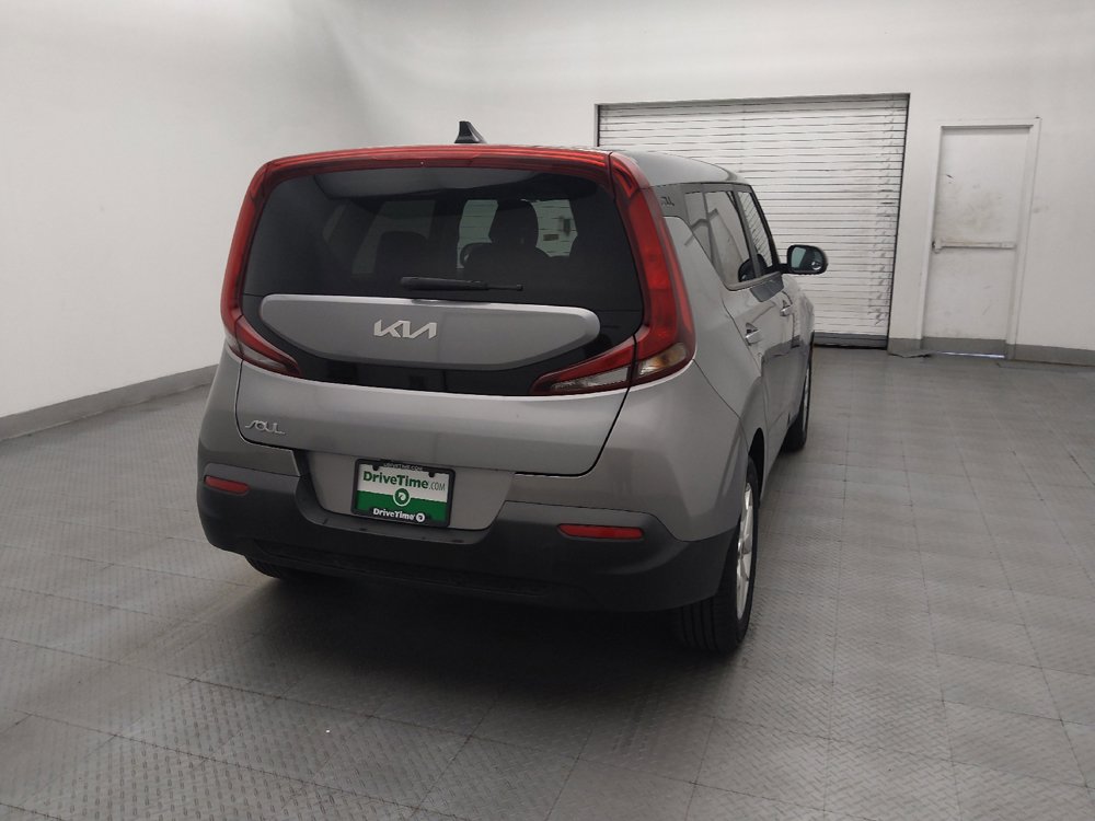 Used 2022 Kia Soul LX w/ Technology Package FWD image 7