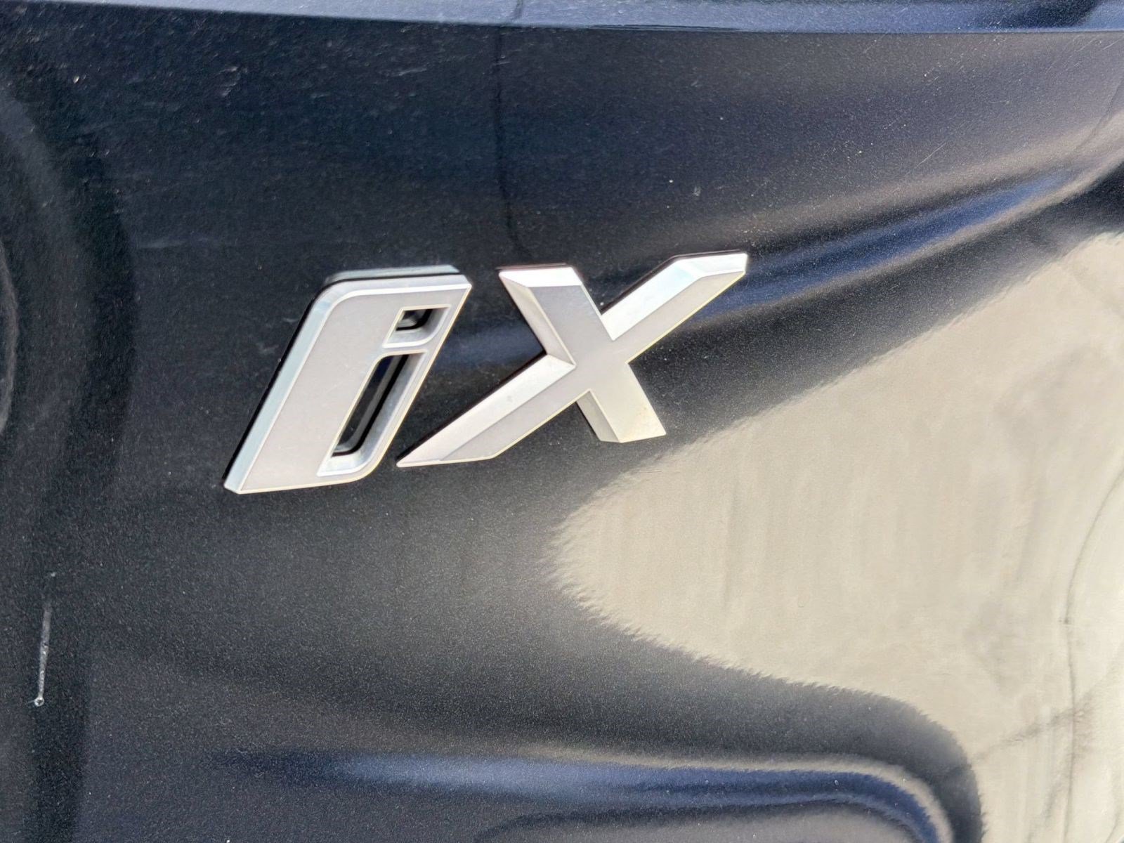 Used 2026 BMW iX xDrive60 w/ Premium Package AWD/4WD image 32
