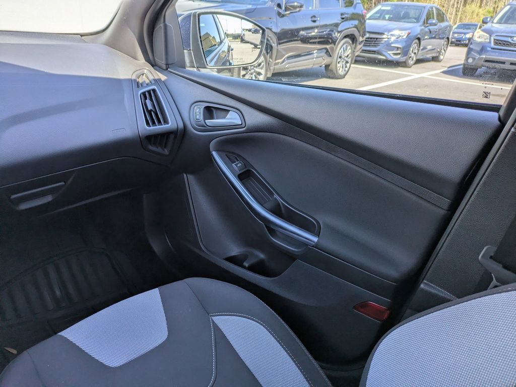 Used 2018 Ford Focus ST image 16