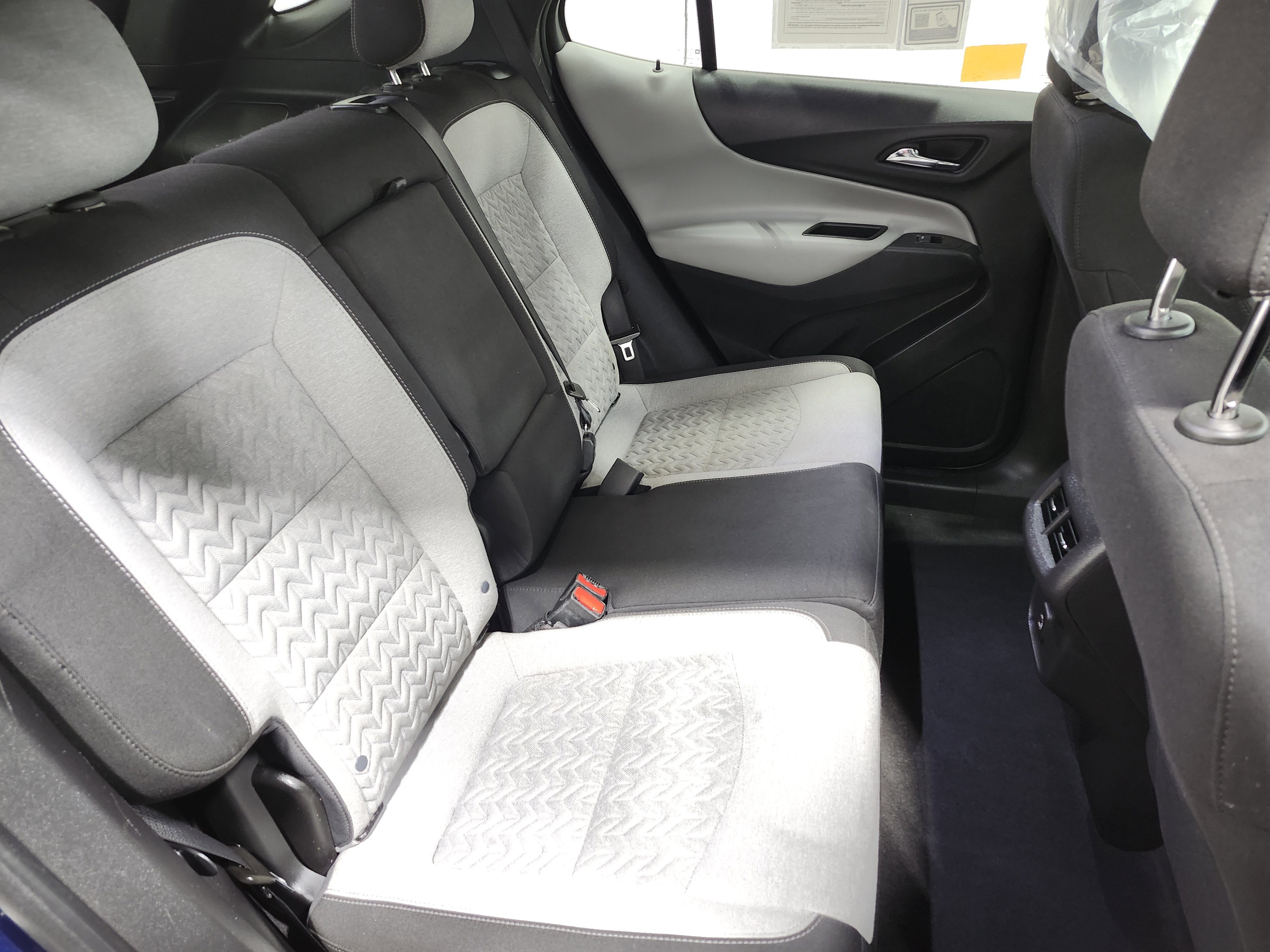 Used 2022 Chevrolet Equinox LS w/ LS Convenience Package image 13