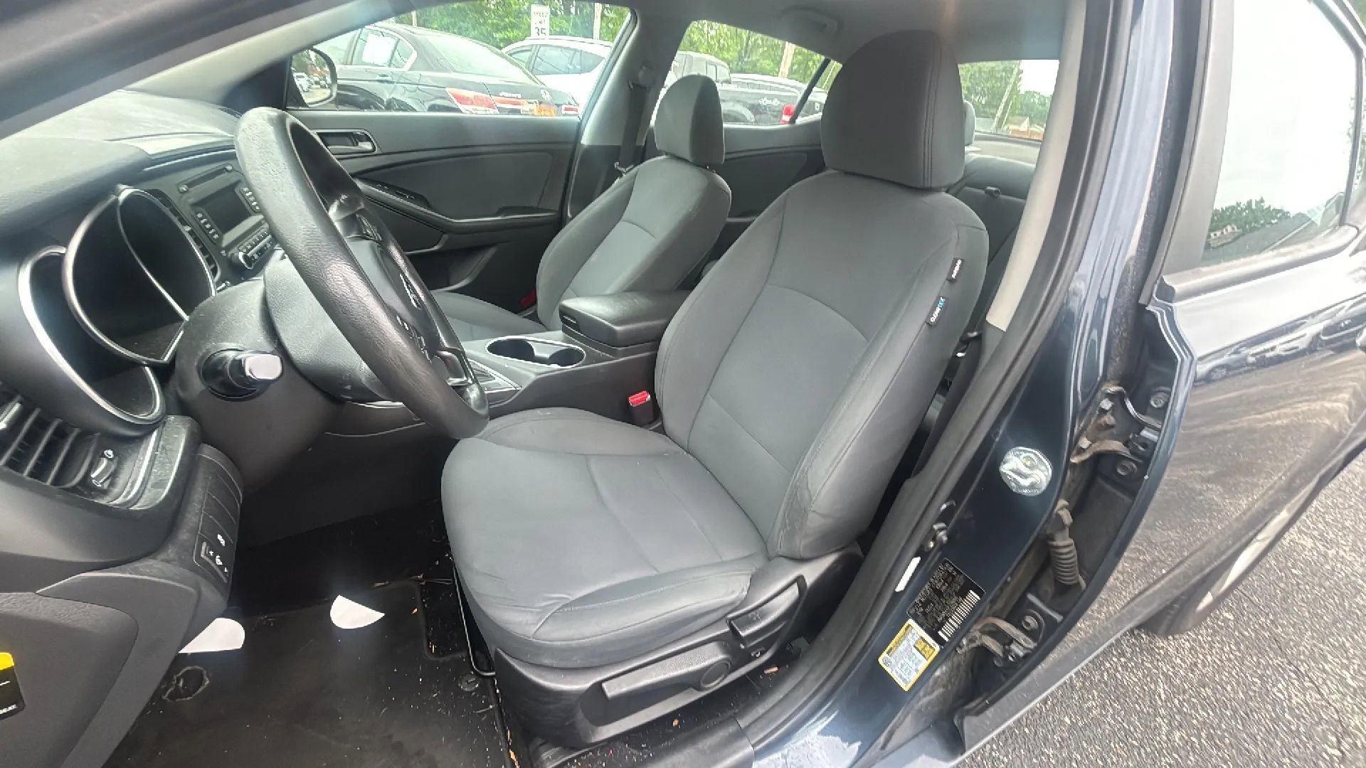 Used 2015 Kia Optima LX FWD image 9