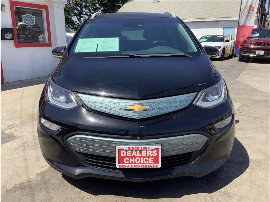 Used 2017 Chevrolet Bolt Premier w/ Driver Confidence II Package FWD image 3