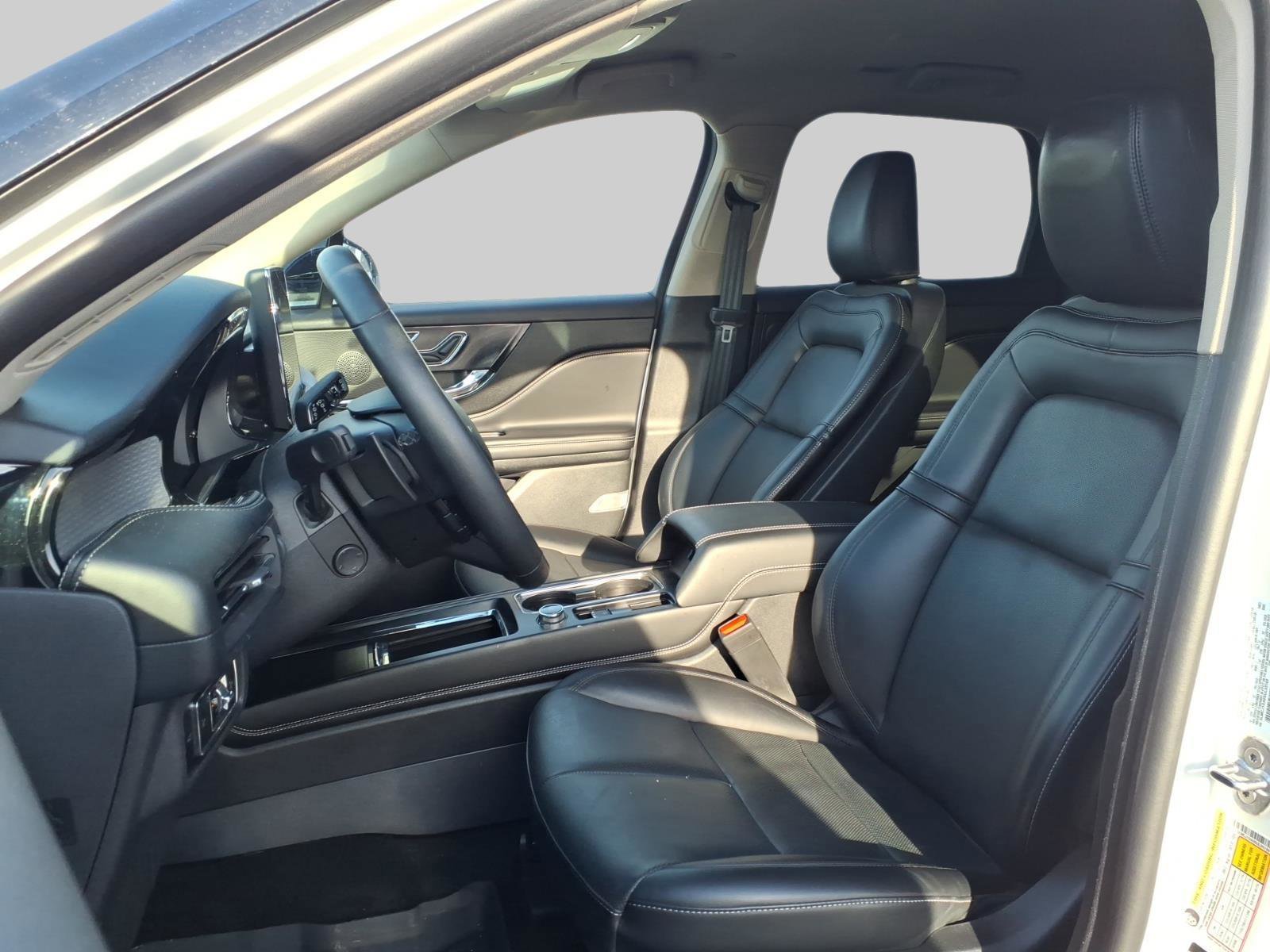 Used 2025 Lincoln Corsair AWD w/ Equipment Group 101A image 15