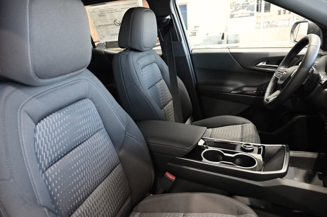 New 2026 Chevrolet Equinox LT FWD image 8