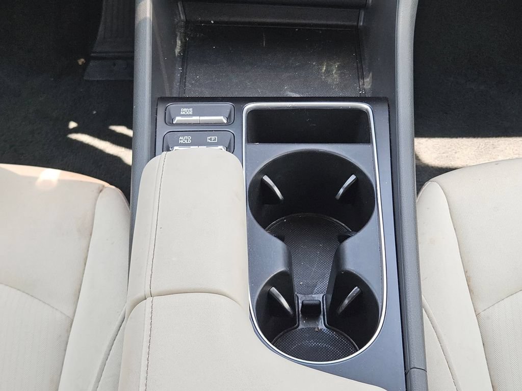 Used 2025 Hyundai Sonata SEL FWD image 22