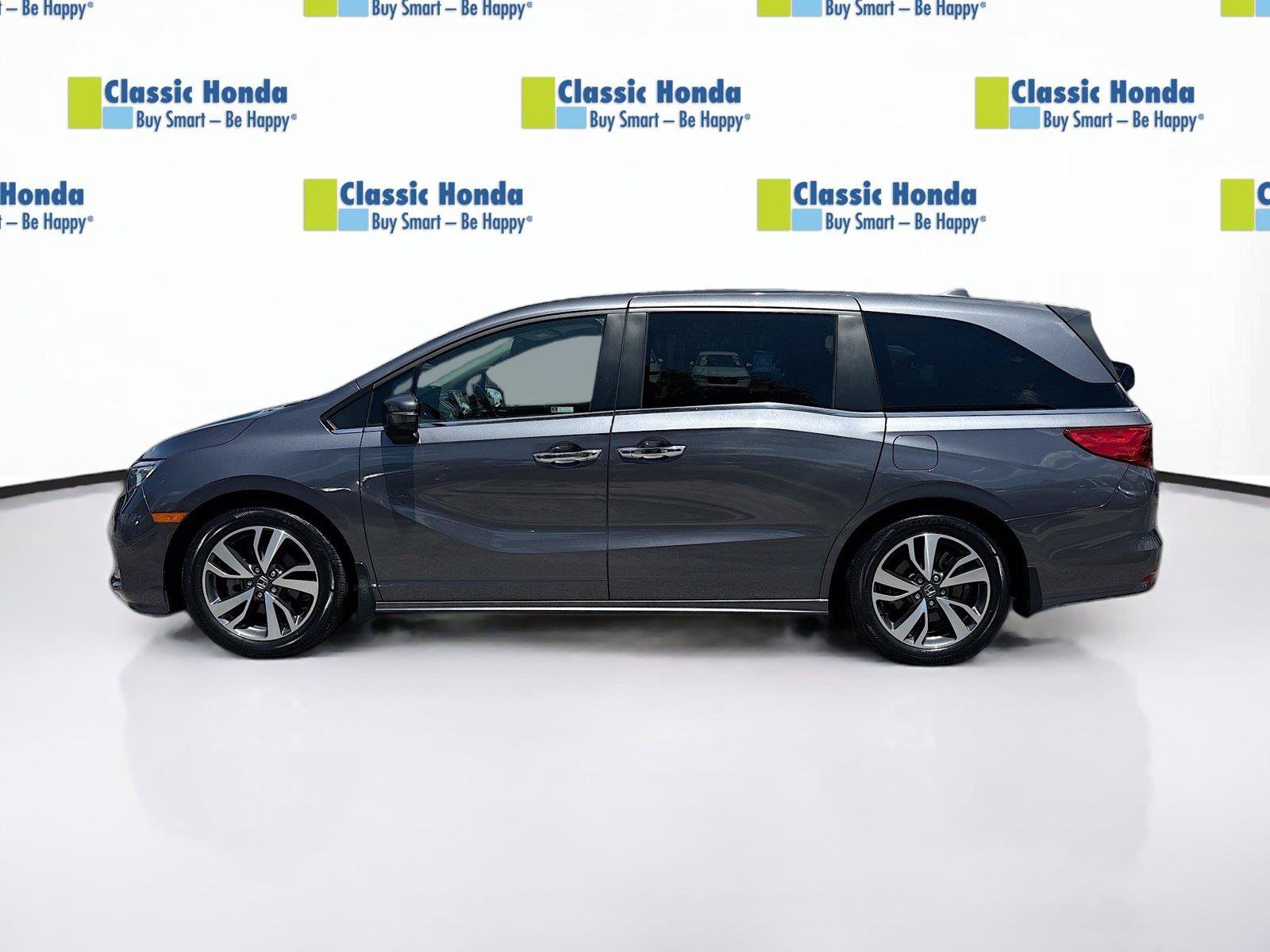 Certified 2022 Honda Odyssey Touring image 4