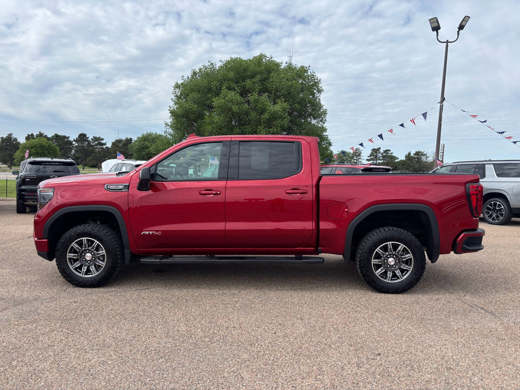 Used 2024 GMC Sierra 1500 AT4 w/ Technology Package AWD/4WD image 5