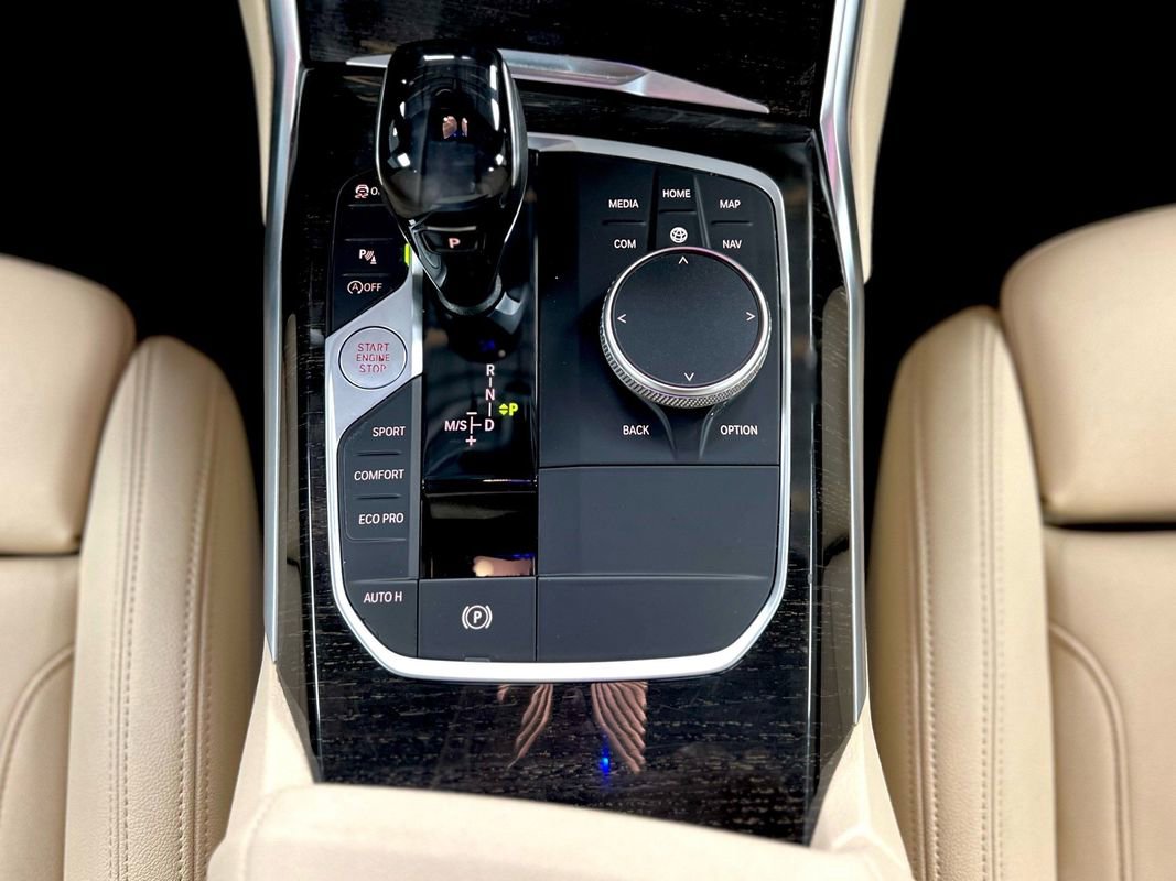 Used 2021 BMW 330i xDrive Sedan w/ Convenience Package image 39