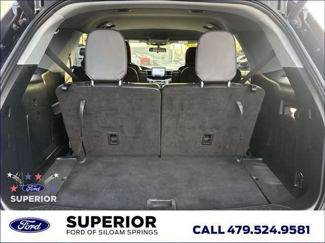 Used 2023 Ford Explorer XLT w/ Equipment Group 202A AWD/4WD image 13