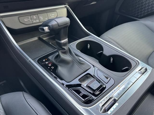 Certified 2025 Kia Carnival SX Prestige image 17