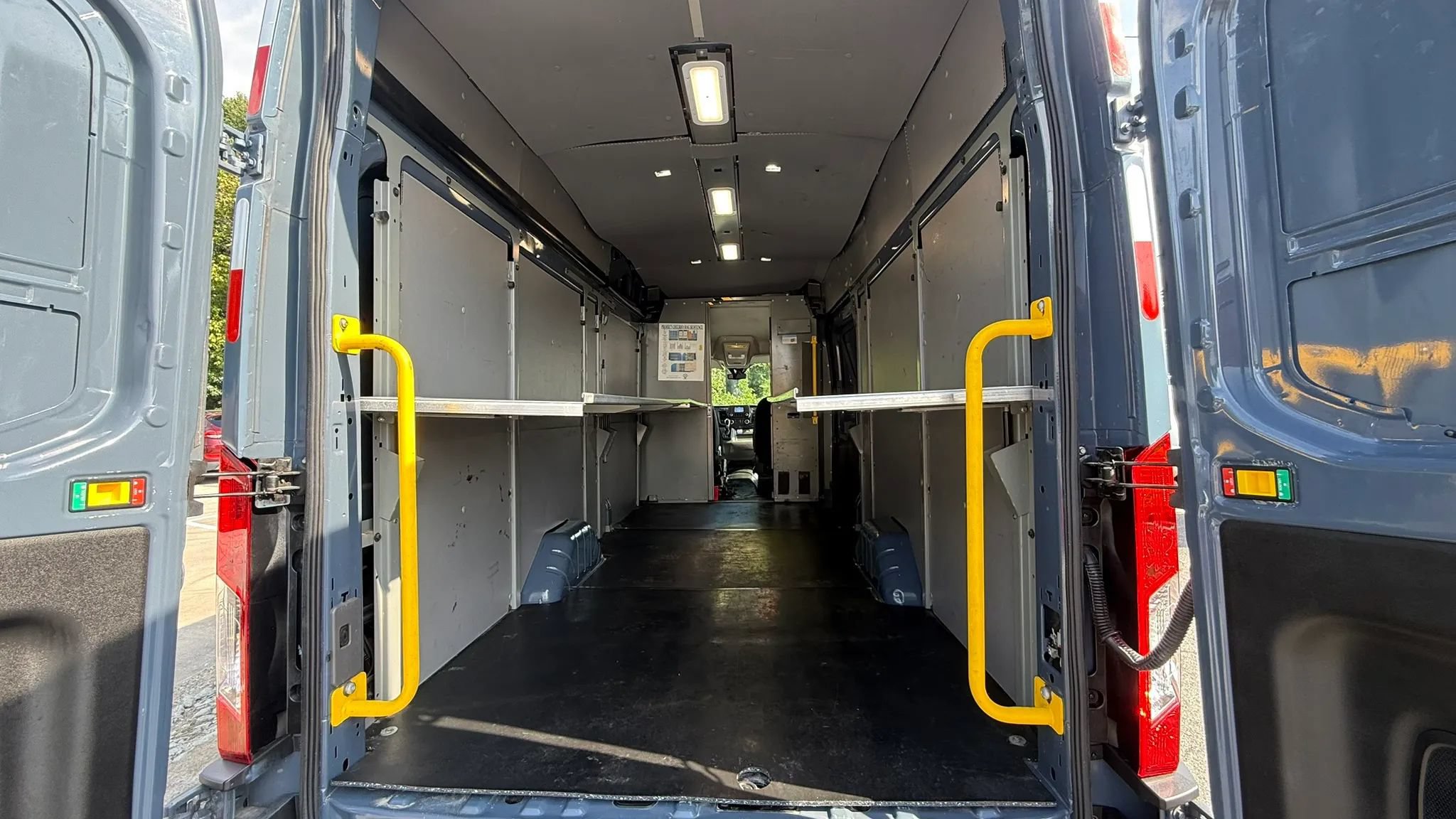 Used 2020 Ford Transit 250 148 High Roof Extended RWD image 13
