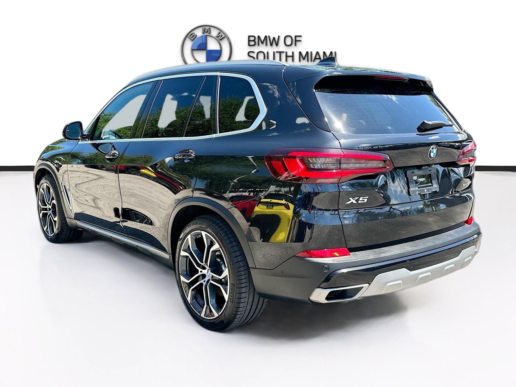 Certified 2022 BMW X5 sDrive40i w/ Premium Package RWD image 5