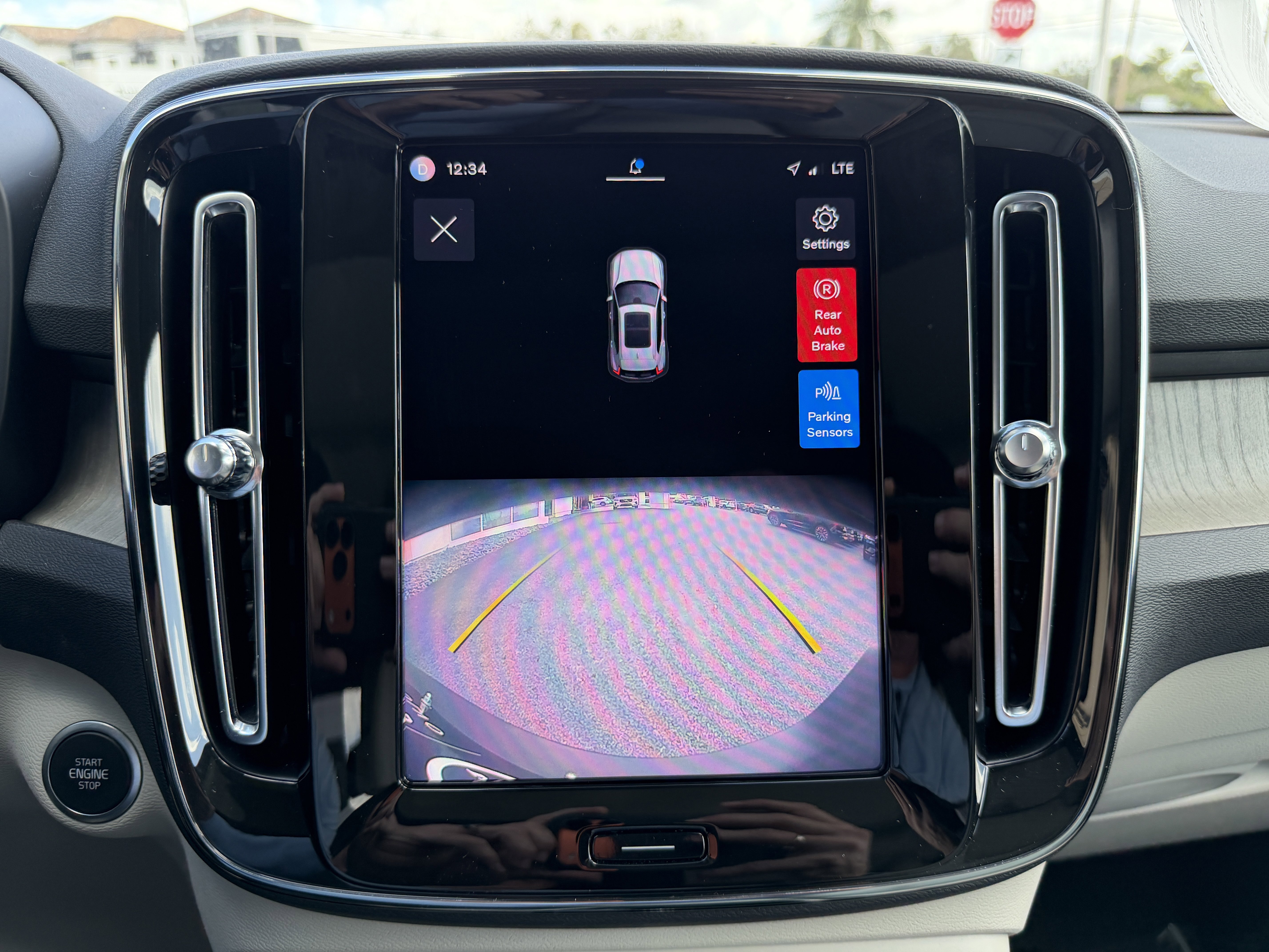 Certified 2023 Volvo XC40 B5 Plus w/ Protection Package Premier image 22