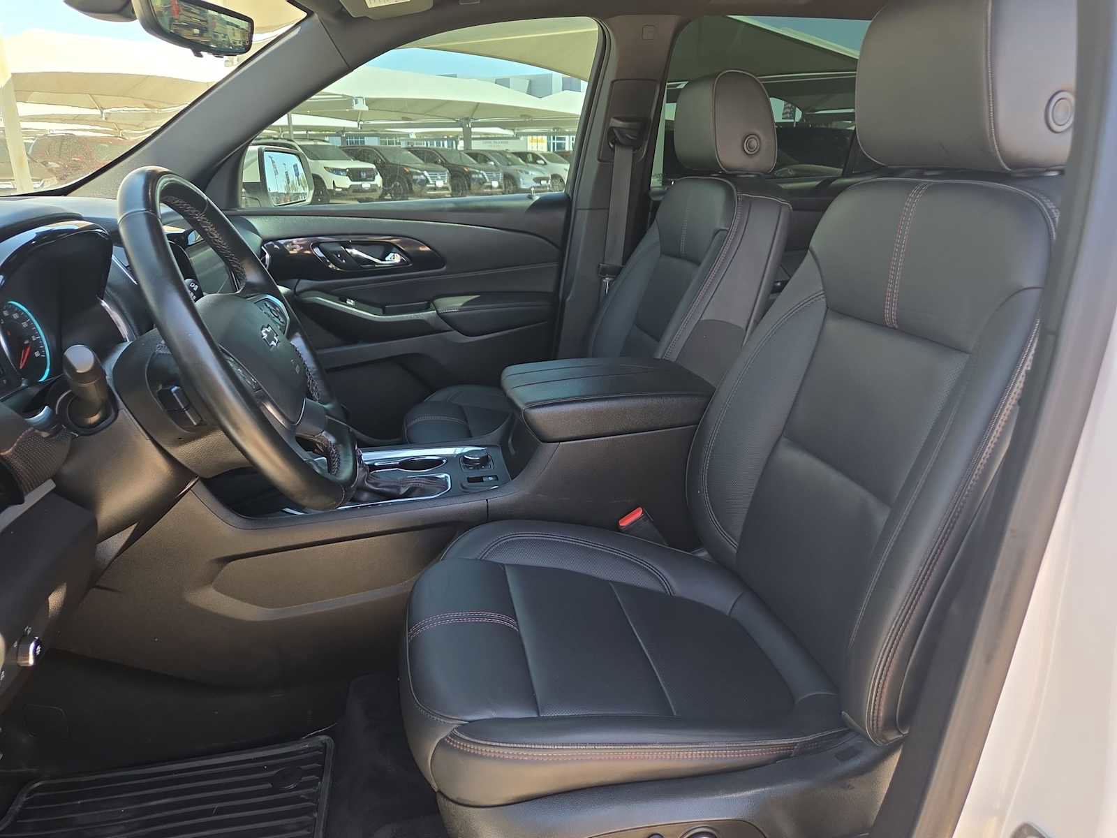 Used 2023 Chevrolet Traverse RS image 15