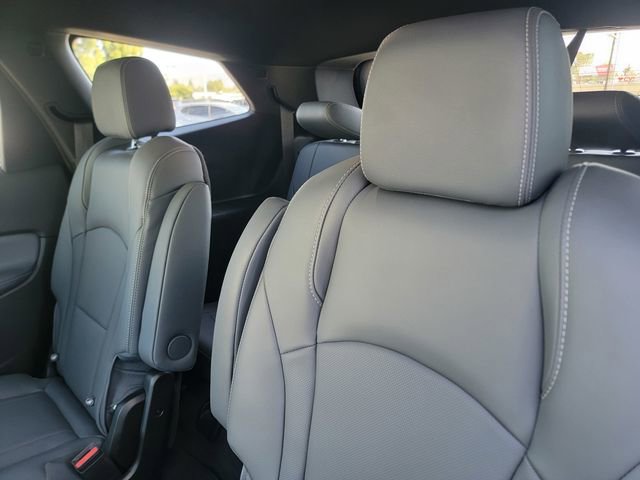 Certified 2023 Buick Enclave Essence image 14