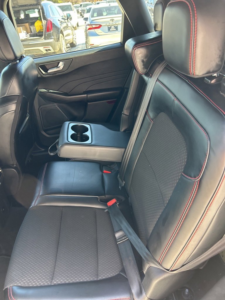 Used 2024 Ford Escape ST-Line image 14