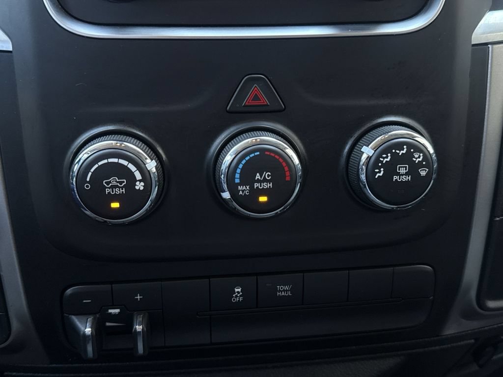 Used 2017 RAM 1500 Classic SLT AWD/4WD image 22