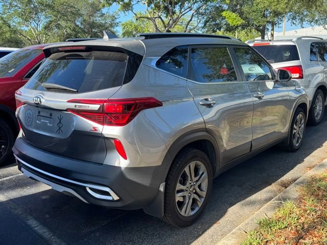 Certified 2021 Kia Seltos S image 7