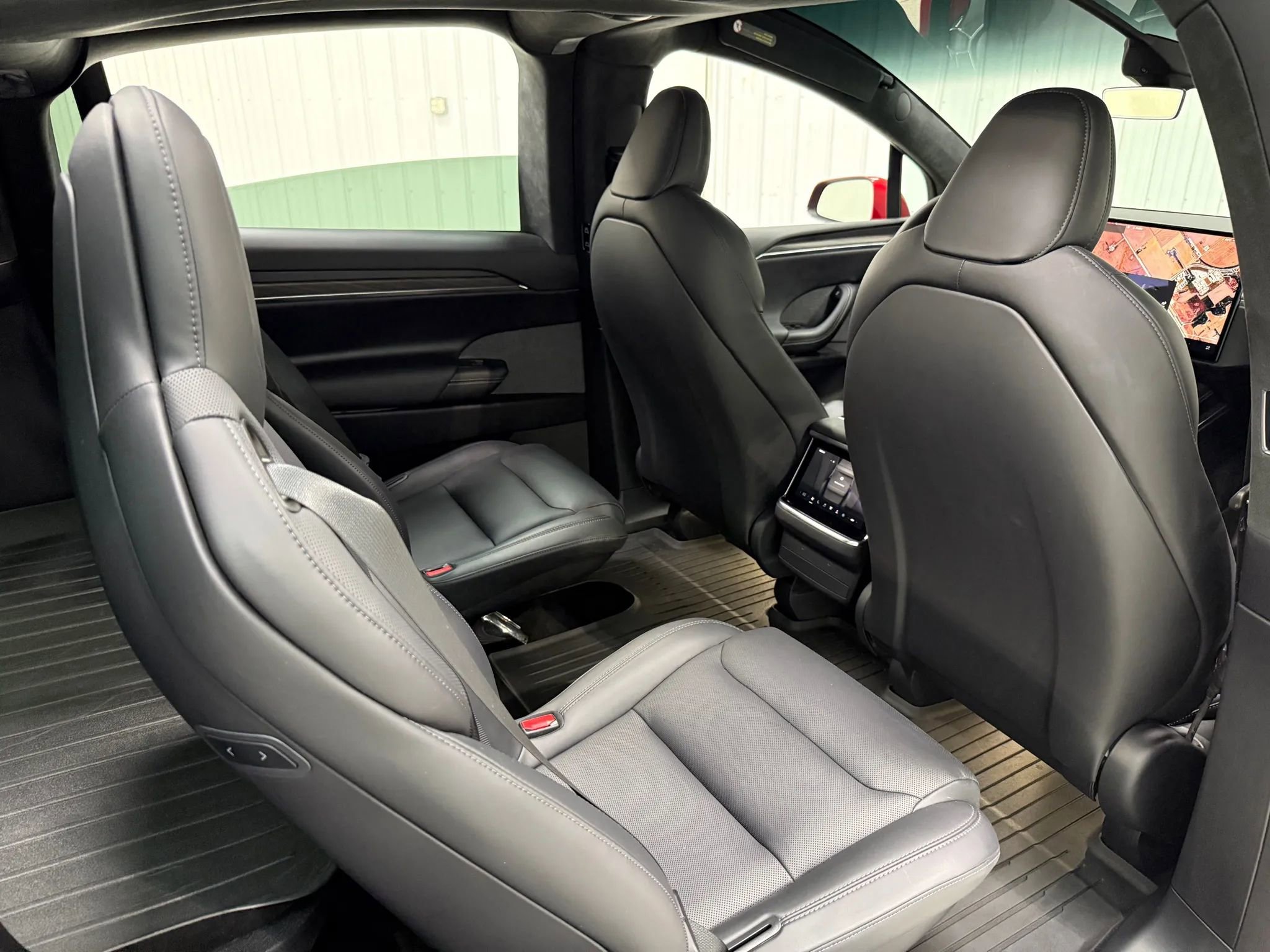 Used 2023 Tesla Model X image 17