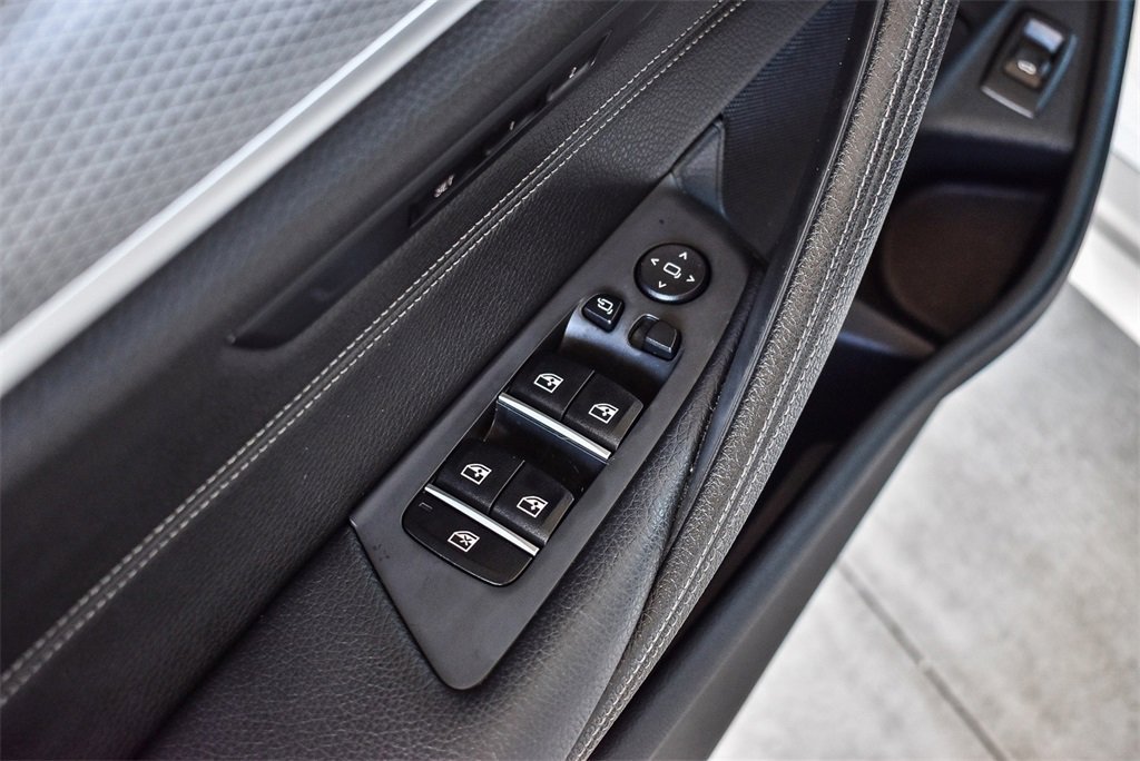 Used 2019 BMW 540i w/ M Sport Package image 20