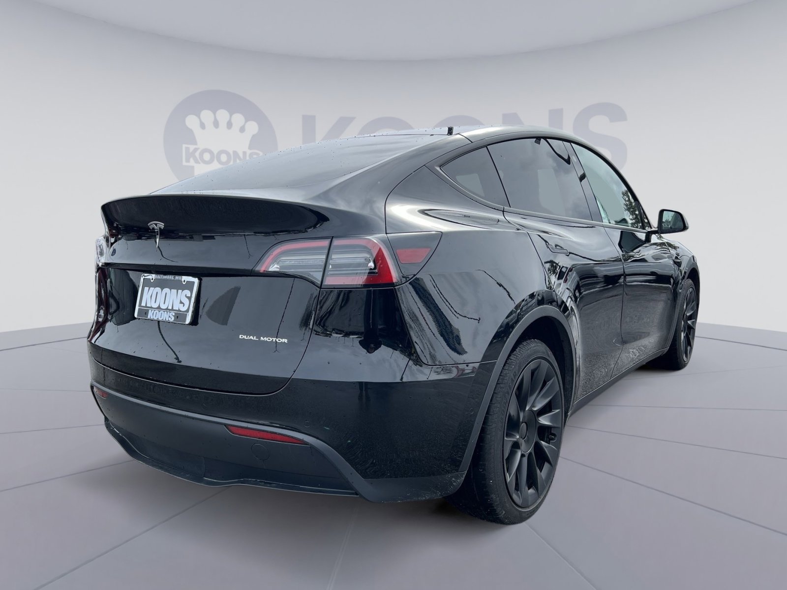 Used 2022 Tesla Model Y Long Range image 7