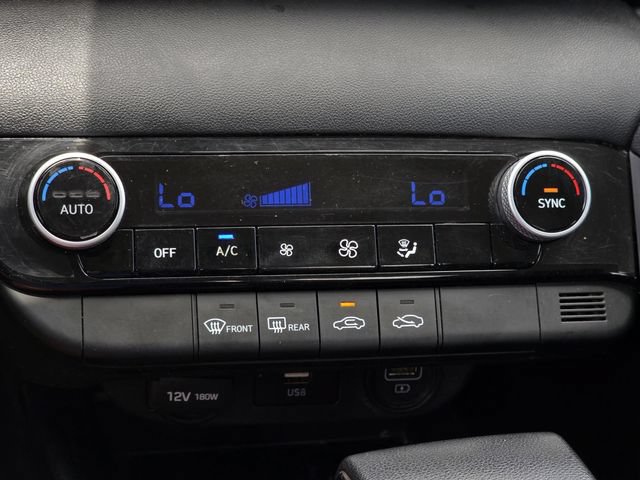 Used 2023 Hyundai Elantra SEL w/ Preferred Accessory Package FWD image 21