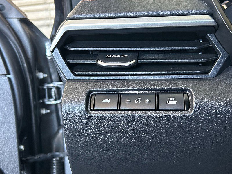 Used 2019 Nissan Altima 2.5 SR FWD image 22
