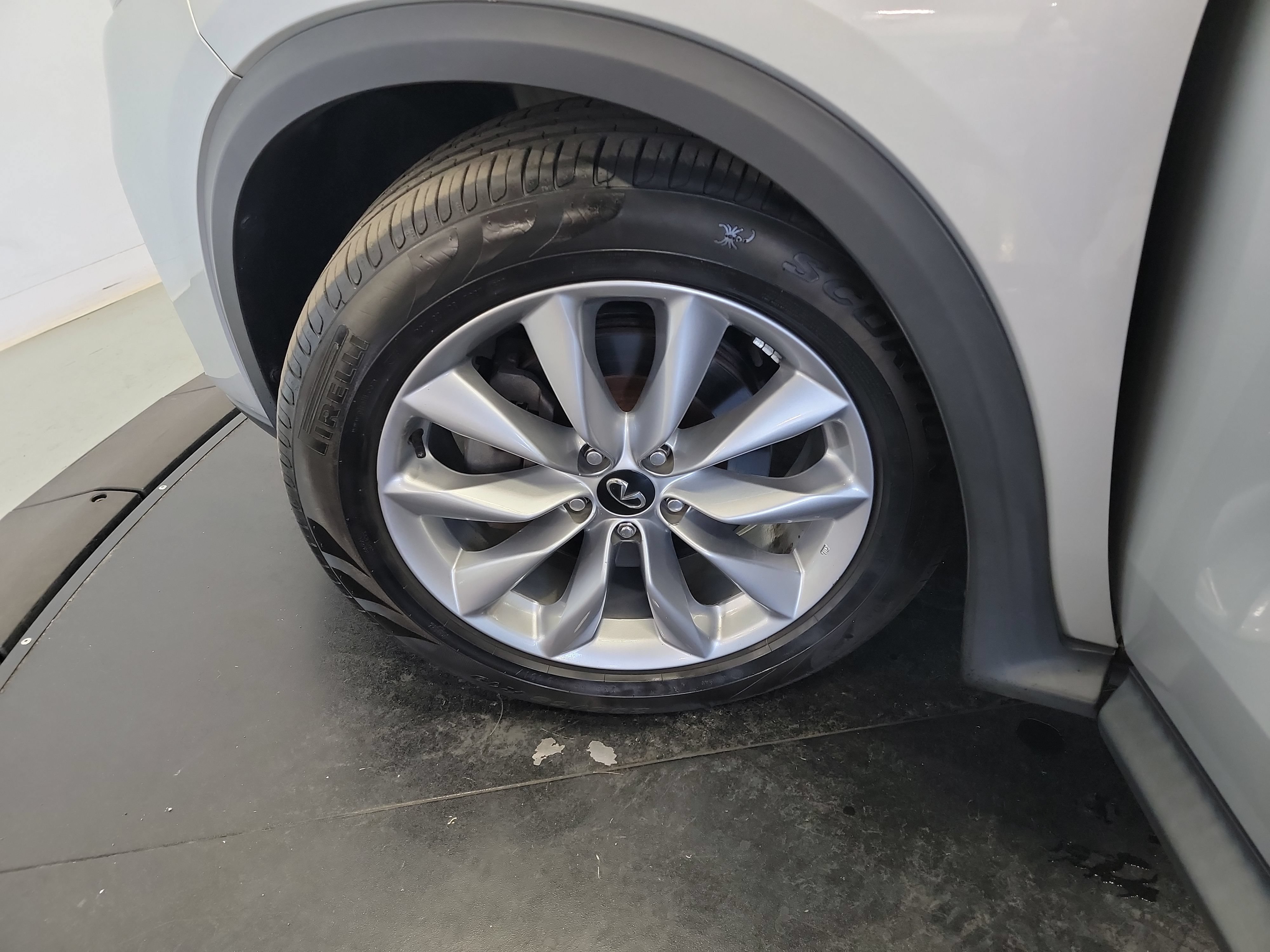 Used 2020 INFINITI QX50 Essential AWD/4WD image 30