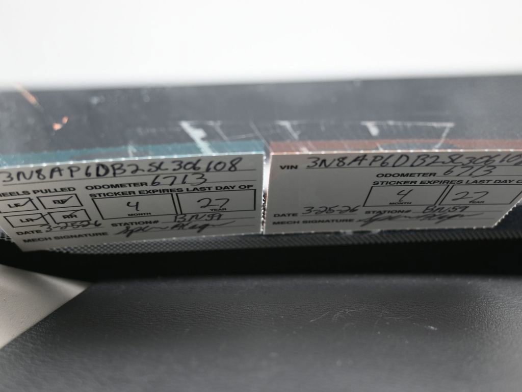 Used 2025 Nissan Kicks SR image 10