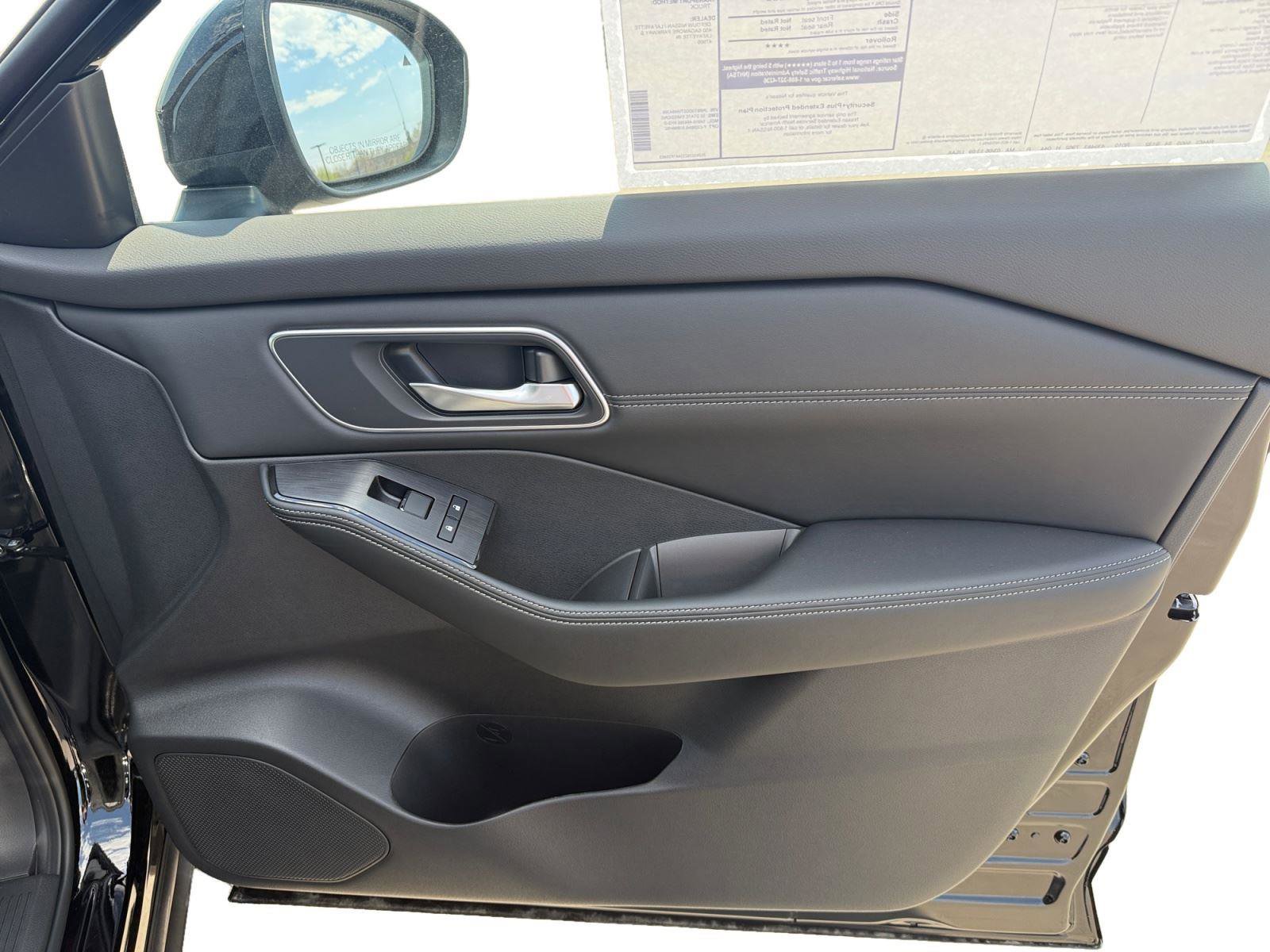 New 2026 Nissan Rogue Platinum AWD/4WD image 15