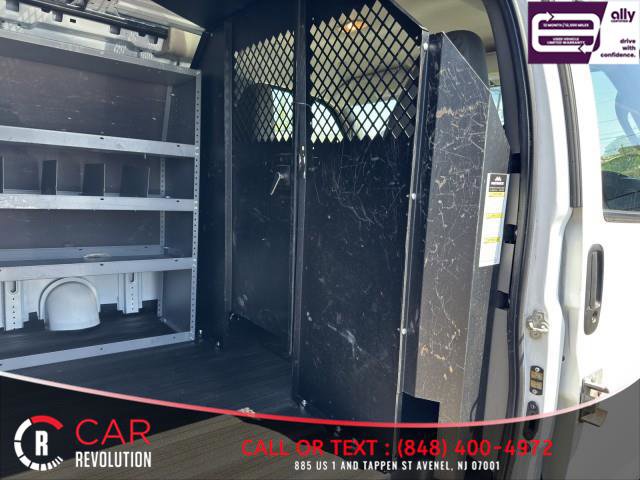 Used 2020 Chevrolet Express 3500 w/ Driver Convenience Package image 12