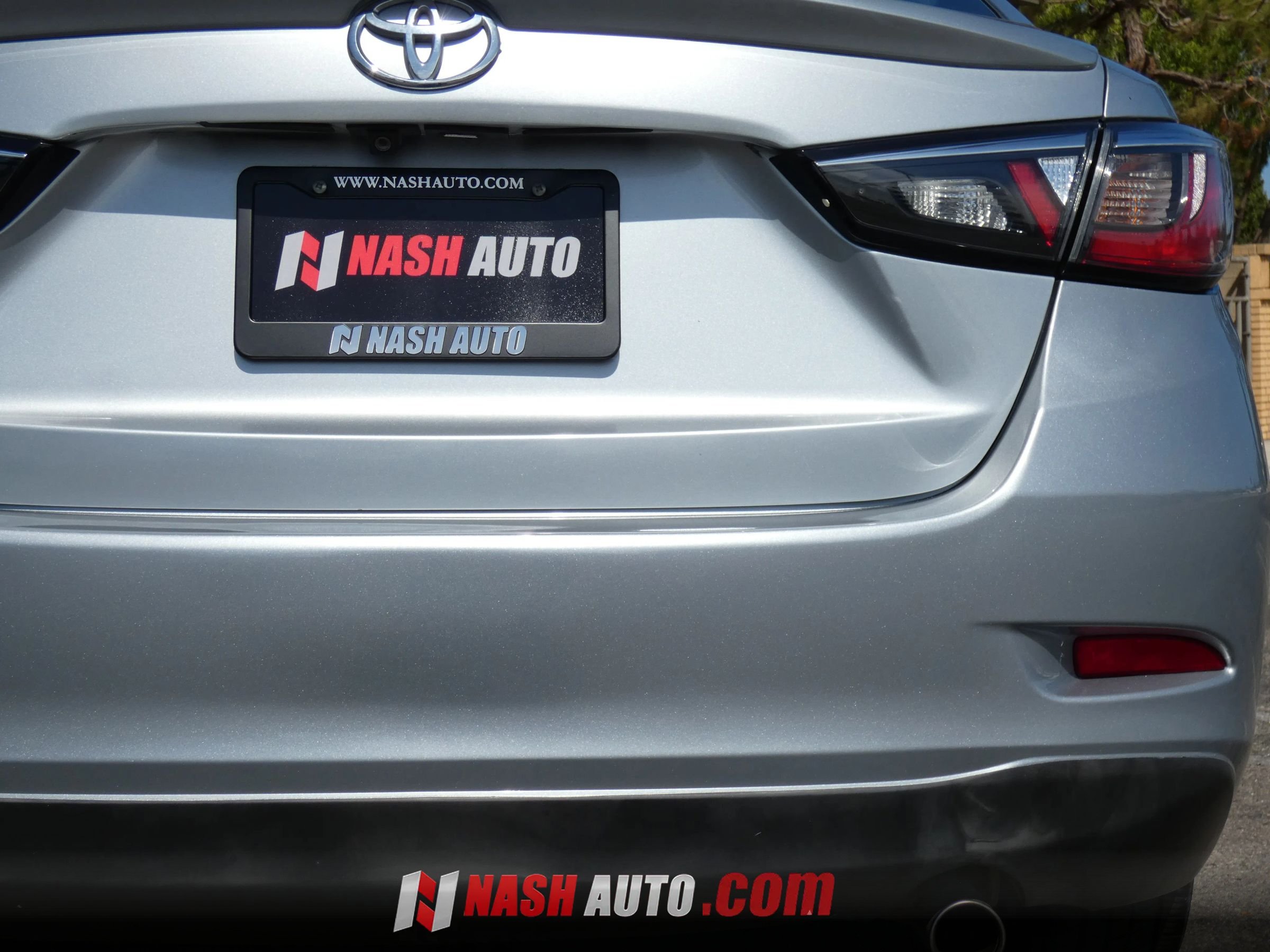 Used 2019 Toyota Yaris LE FWD image 9