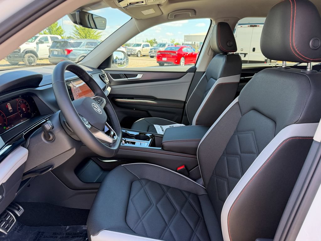 New 2026 Volkswagen Atlas Peak Edition AWD/4WD image 14