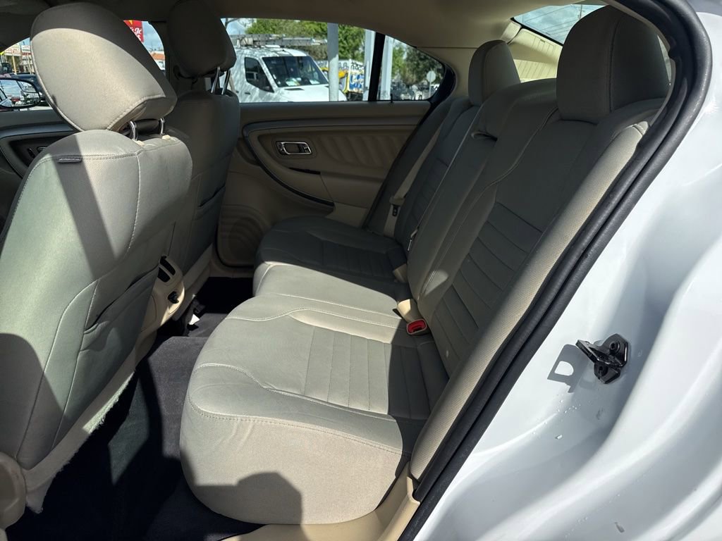 Used 2019 Ford Taurus SE FWD image 13