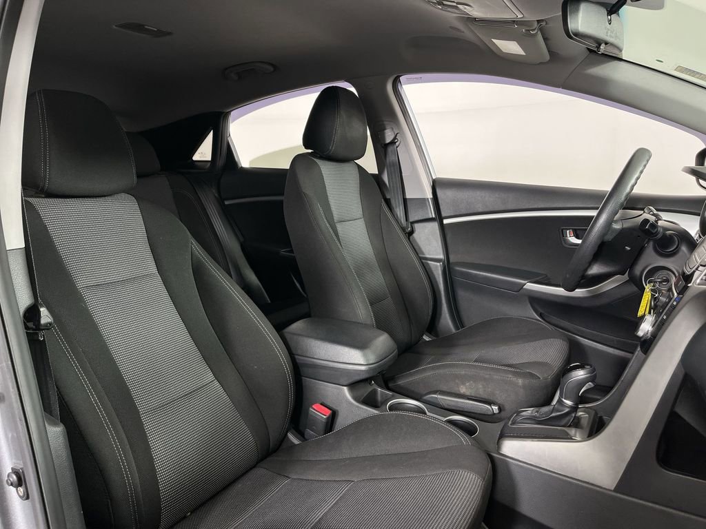 Used 2017 Hyundai Elantra GT FWD image 22