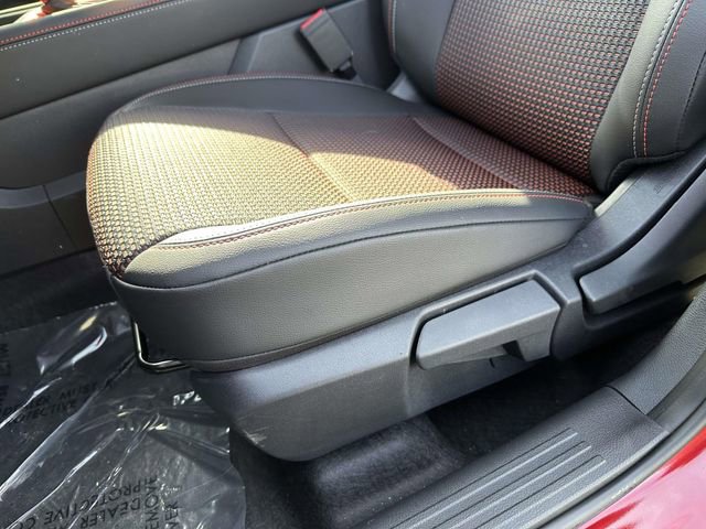 New 2026 Nissan Kicks SR w/ Cold Weather Package image 15