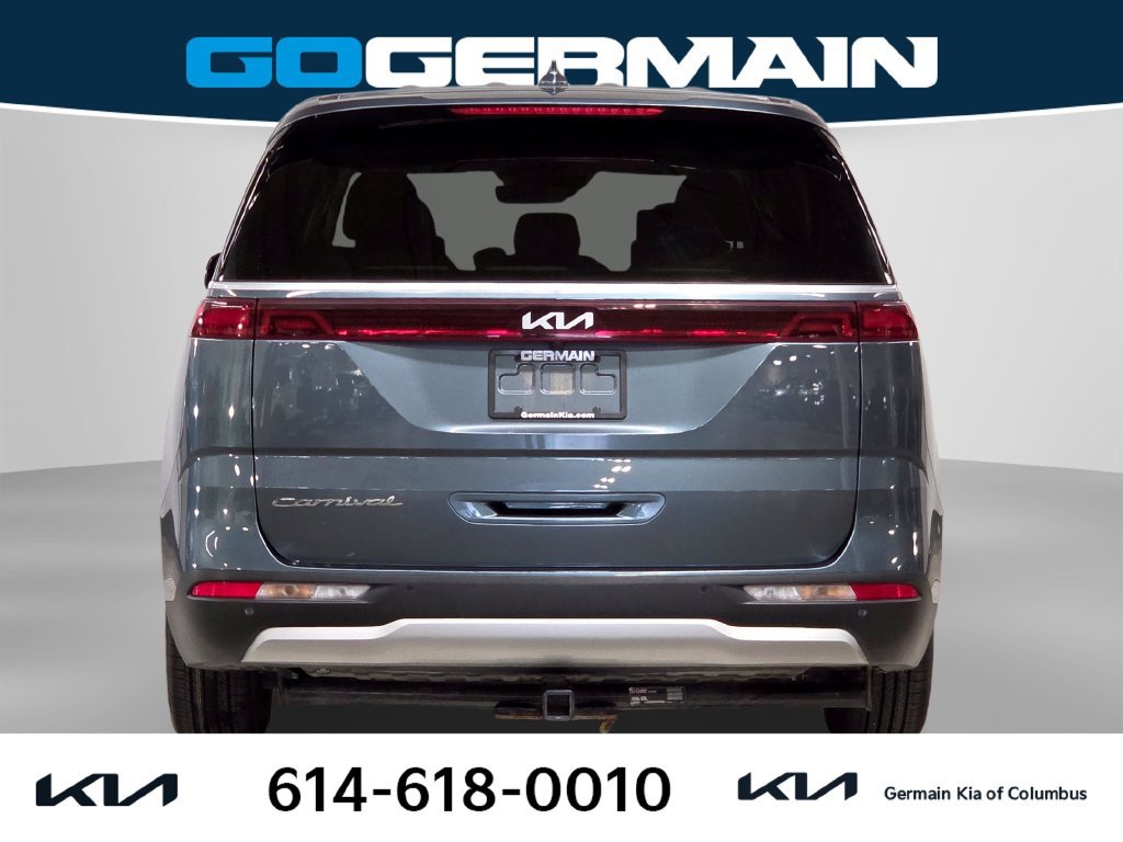 Used 2022 Kia Carnival EX FWD image 9