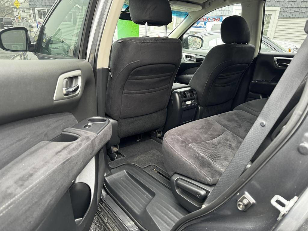 Used 2013 Nissan Pathfinder SV image 6