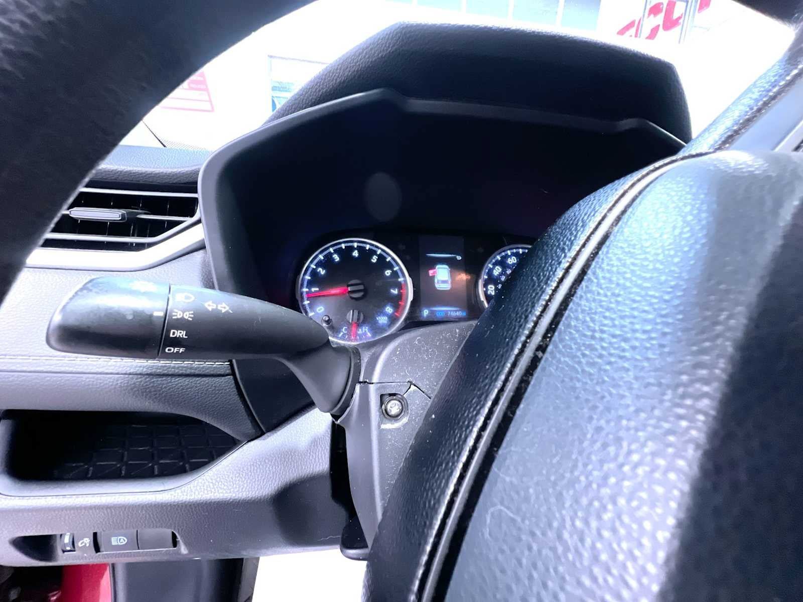 Used 2021 Toyota RAV4 LE AWD/4WD image 18
