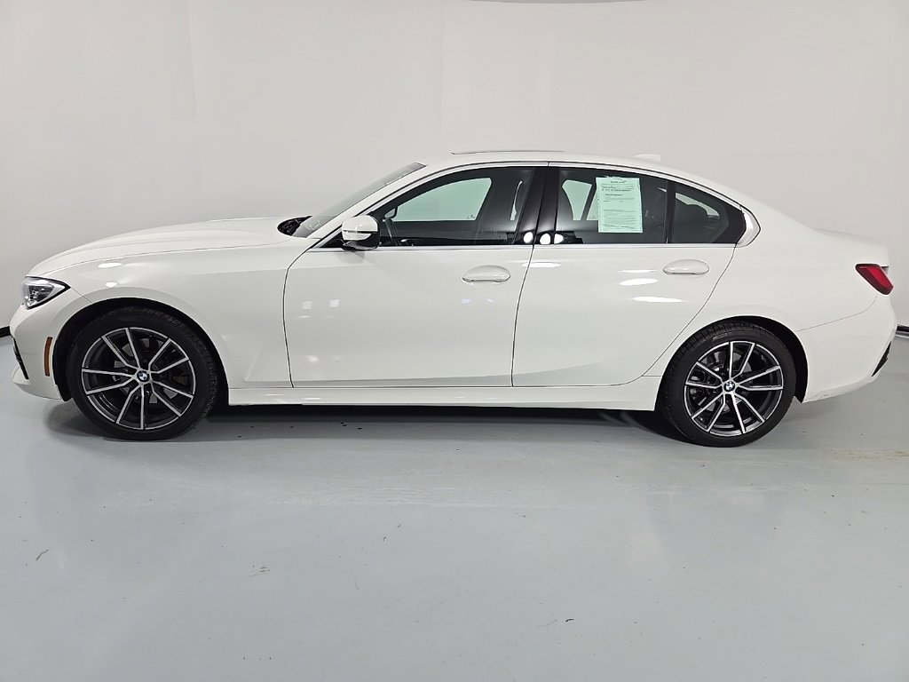 Used 2021 BMW 330i xDrive Sedan w/ Convenience Package image 4
