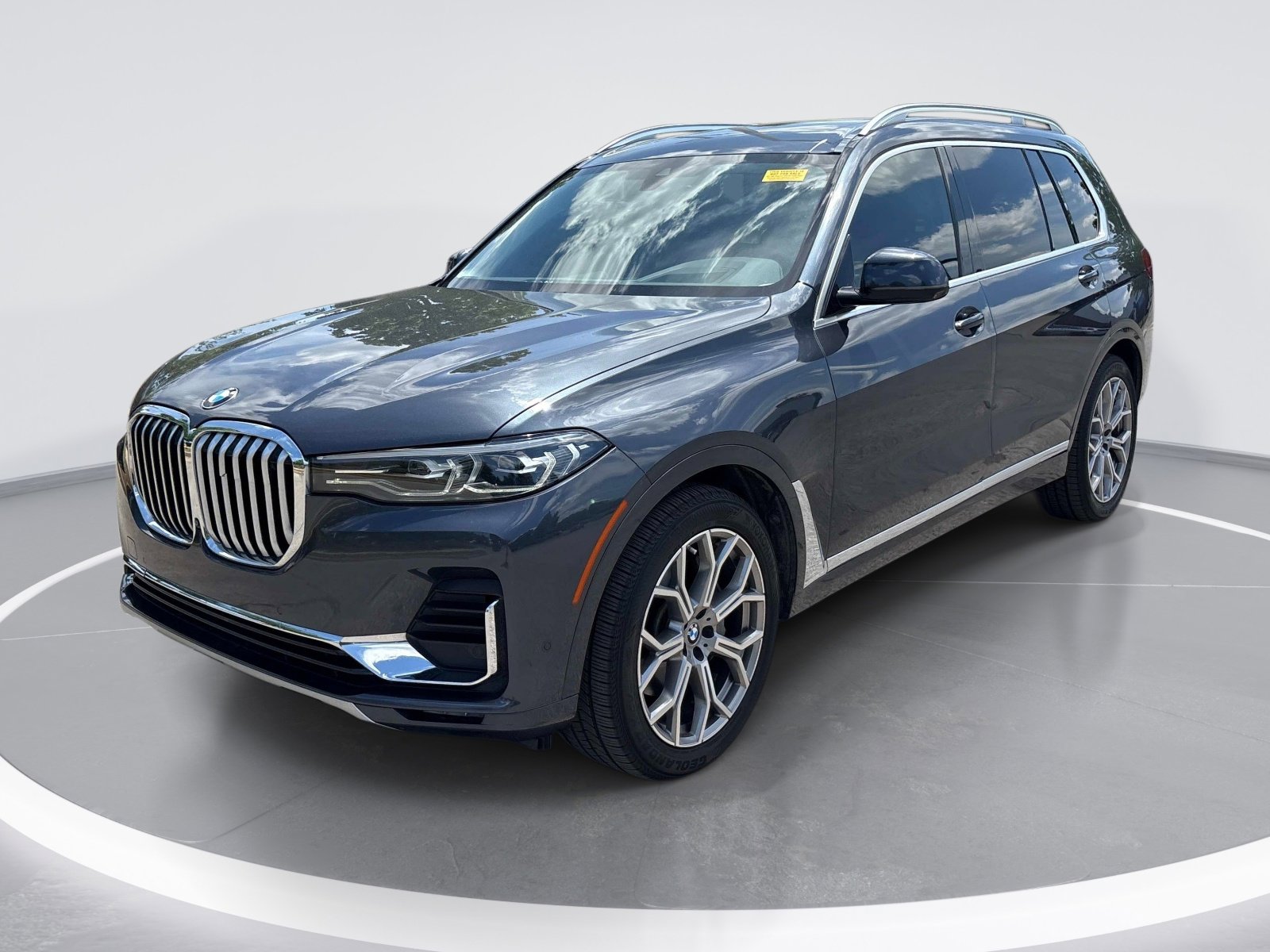 Used 2019 BMW X7 xDrive40i w/ Premium Package AWD/4WD image 3