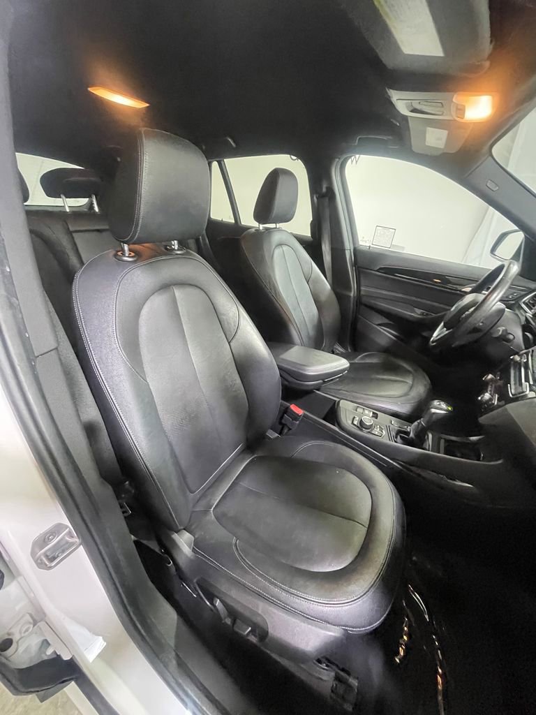 Used 2018 BMW X1 sDrive28i image 19