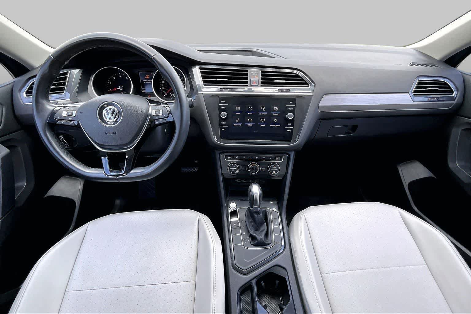 Used 2019 Volkswagen Tiguan SE w/ Panoramic Sunroof Package FWD image 13