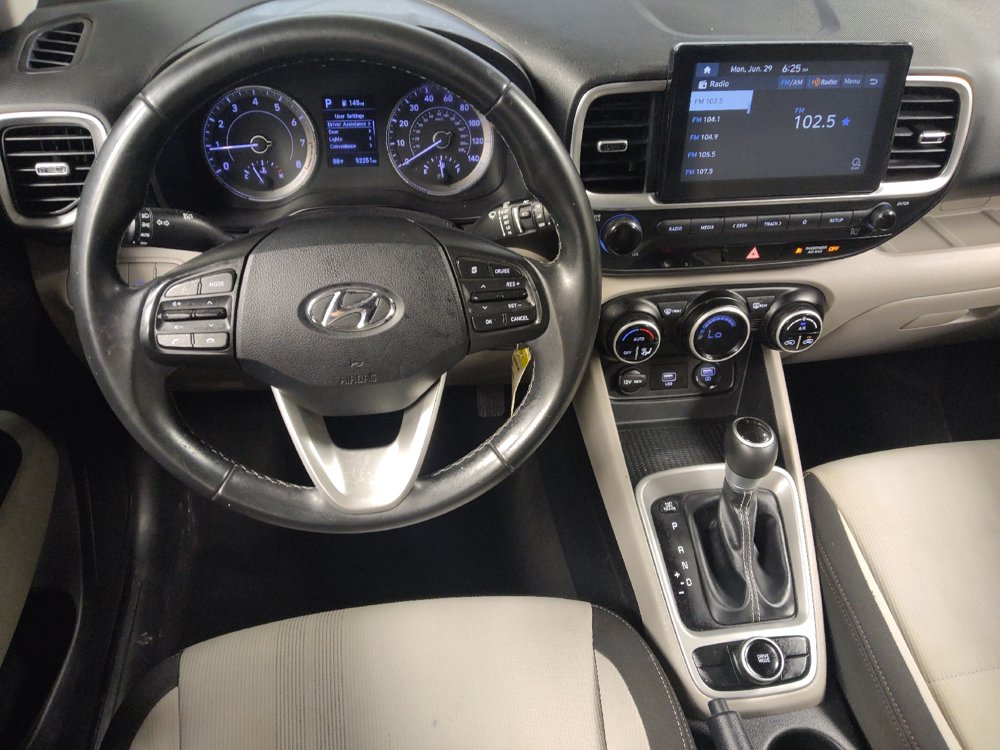 Used 2020 Hyundai Venue SEL w/ Convenience Package FWD image 22