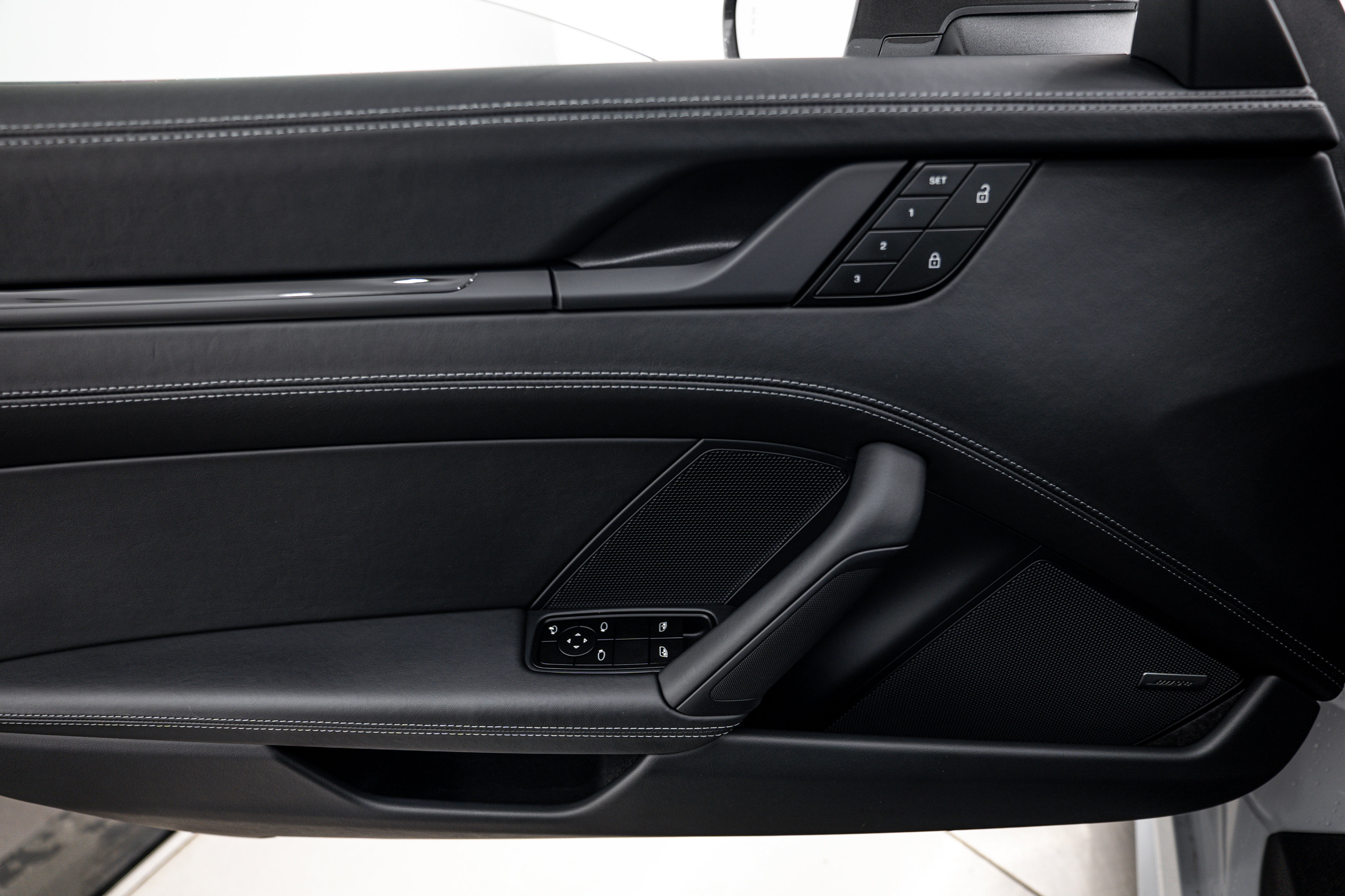 Certified 2024 Porsche 911 Carrera T RWD image 19