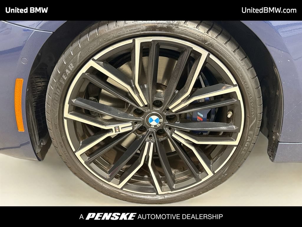 Used 2021 BMW 540i xDrive w/ M Sport Package AWD/4WD image 2