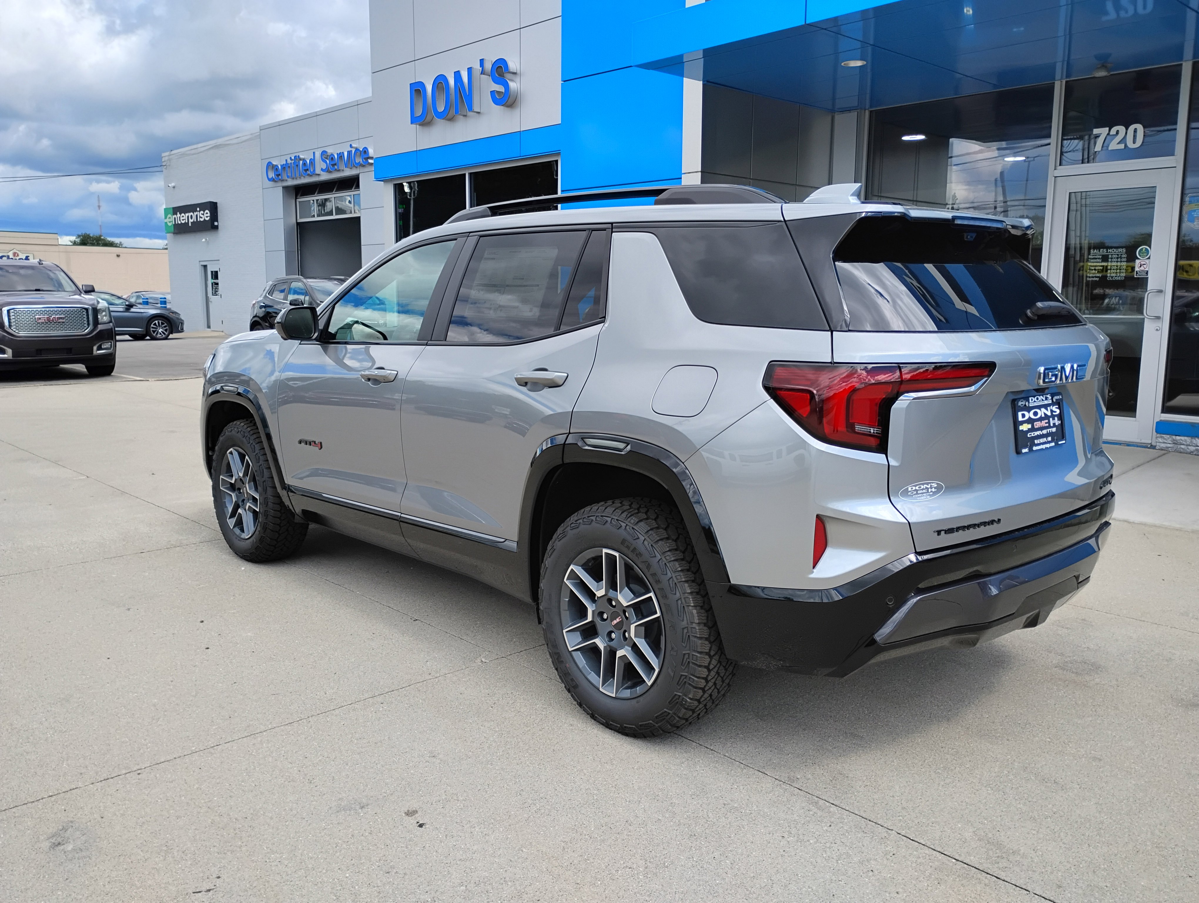 New 2026 GMC Terrain AT4 w/ Convenience Package III image 24